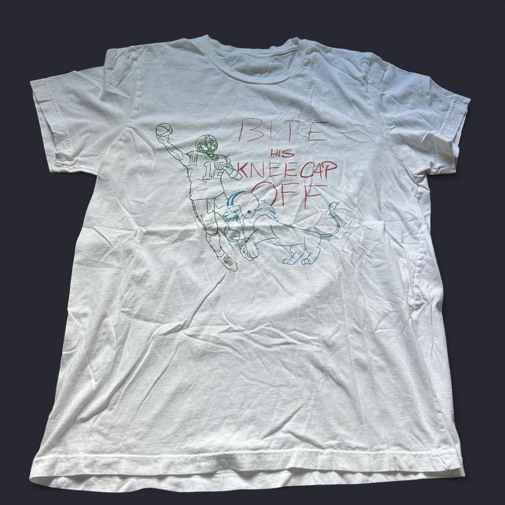 Barstools bite his kneecap off Detroit lions Green Bay Packers white t-shirt #NF